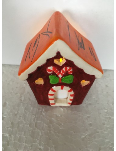 La maison de noël orange et marron