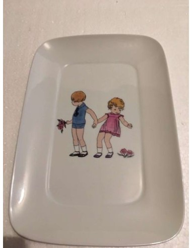 Assiette rectangulaire les enfants n° 1 - Porcelaine en Vendée