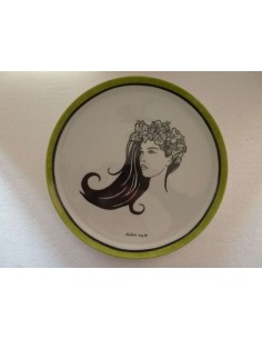 Grande assiette visage de femme - Porcelaine en Vendée